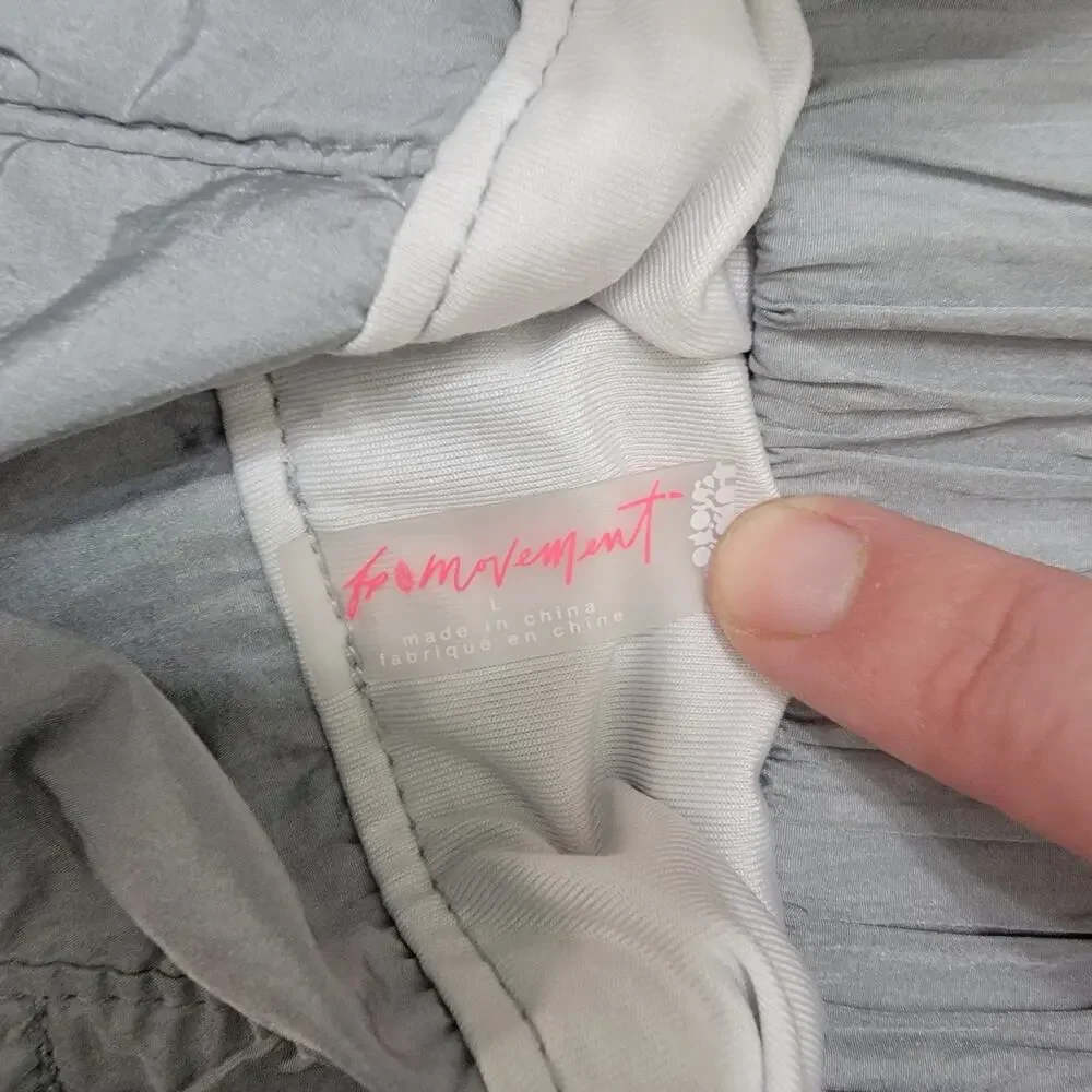 Fōmovement Shorts L Smocked Waist Lined Lightweight Activecore - Picture 9 of 9